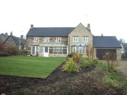 5, Northampton Road, Blisworth NN7 3DN