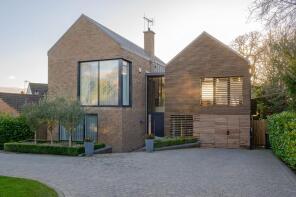 36, Lodge Close, Stoke D'abernon, Cobham KT11 2SQ