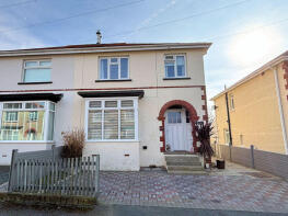 12 Dolgau, Cleveland Avenue, Tywyn LL36 9EG