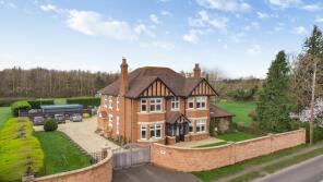 The Orchards, Station Road, Fladbury WR10 2QP