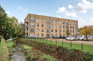 76, Esparto Way, Dartford DA4 9FF