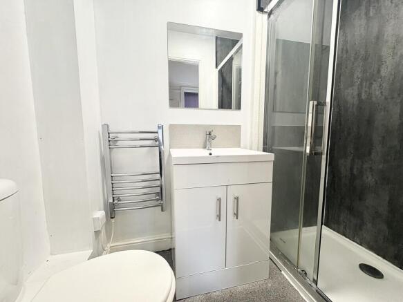 En-suite Bathroom