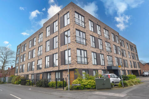 Higher Road, Urmston, Manchester, M41 9GX