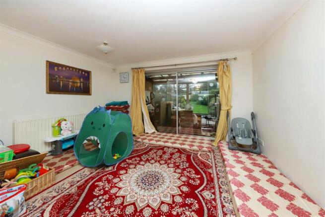 Living/dining room