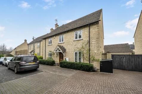 Campion Way, Witney