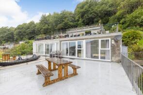 52 Hillside Villas, Millendreath Holiday Village, Millendreath PL13 1PE