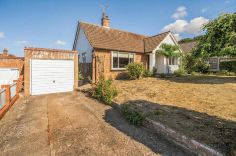 Castle Close, Castle Hedingham, Halstead