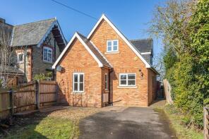 3a, Greenway, Shefford SG17 5BN