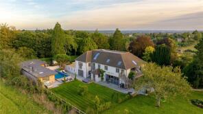 Lovers Hall, Dean Lane, Cookham, Maidenhead SL6 9AQ