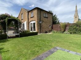 The Coach House, Main Street, Newark NG23 6NW