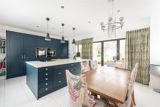 Kitchen/Dining Rm