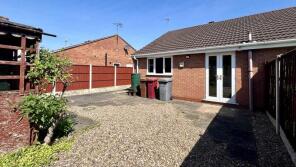 8, Farm Close, Gunness DN15 8SR