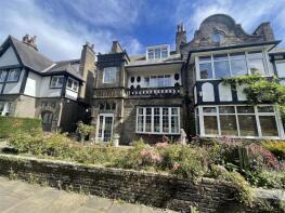 4 Queensmere, Queens Gate, Halifax HX3 0EQ