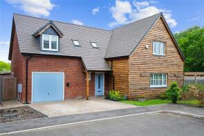 14, Bishops Way, Aylesbury HP18 9GG