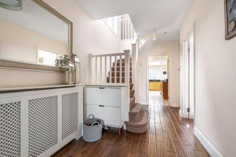 85138_house_southbourne_crescent_london_greater_l
