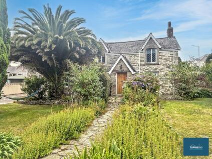 Park Crescent, Falmouth, TR11