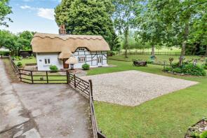 Kisbys Cottage, Kisbys Lane, Newbury RG20 4TS