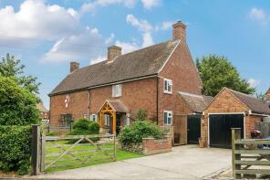 18, Dukes Close, Shabbington HP18 9HW