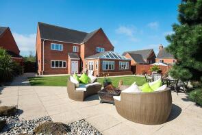 6 L Isle House, Drayton Grove, Drayton, Stourbridge DY9 0BY