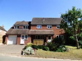 Deercote, Snitterfield Street, Warwick CV35 8AX