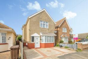 27, Lyndhurst Road, Clacton-on-sea CO15 5HT