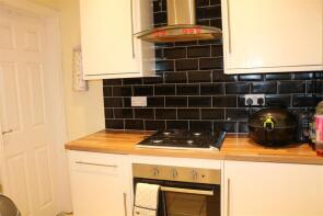 62, Cwrt Coch Street, Bargoed CF81 9FA