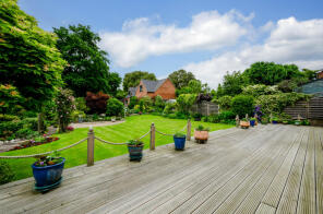 1, Church Farm Lane, Leicester LE8 6UD