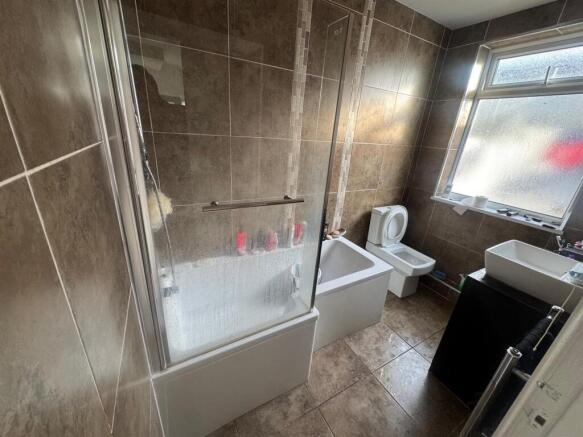 bathroom new.jpg