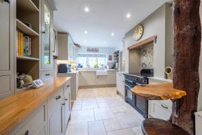 English Cottage, Obley Junction To Butterfield Lane Start Of, Bucknell SY7 0BZ