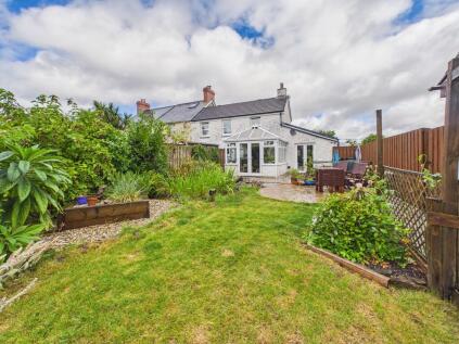 Oak Lane, Whitstone