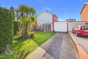 27, Pinewood Gardens, Beccles NR34 7PG