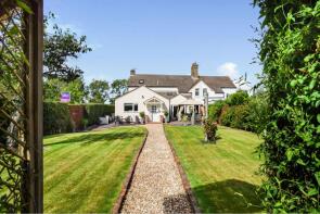 The Hollies, Station Road, Snelland, Lincoln LN3 5AA