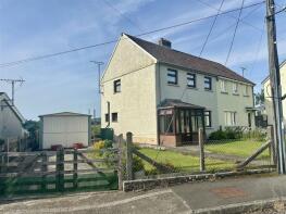 6, Heol Y Maes, Pencarreg, Llanybydder SA40 9QJ