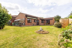 16, Thorn Bank, Guildford GU2 7PL