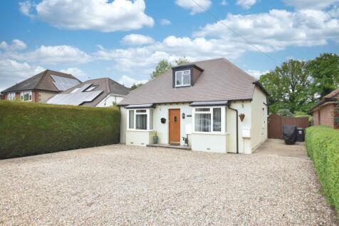 Effingham Road, Burstow, Surrey, RH6