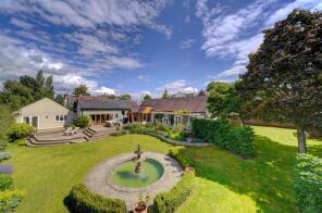 Perry Mill House, Old Hill, Worcester WR7 4DA