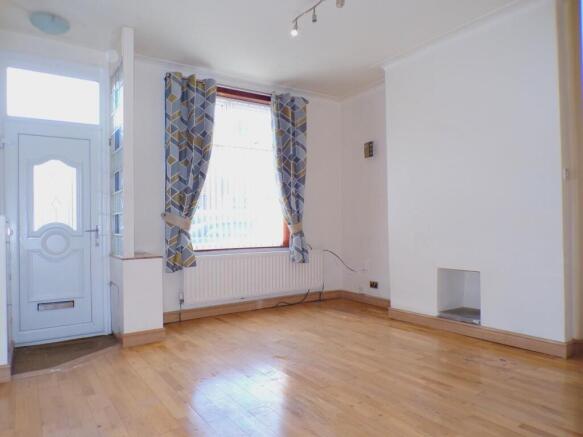 LivingstoneSt23lnge2.JPG