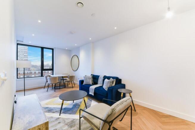 HKR Hoxton, Dawson S