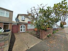 352, Staines Road, Feltham TW14 8DA