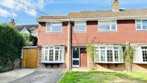 Bauhinia, Petersfield Road, Greatham, Liss GU33 6AU