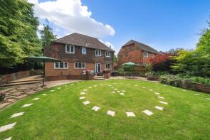 2, Old Rectory Close, Ashford TN25 6LZ