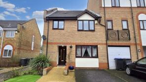 21, Swan Drive, Trowbridge BA14 8UN