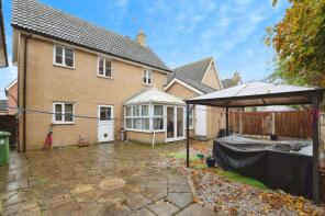 3, The Parks, Nevendon, Basildon SS13 1AL