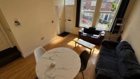 Norman Grove, Kirkstall, Leeds, LS5 3JH