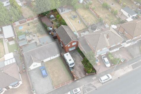 Noose Lane, Willenhall WV13