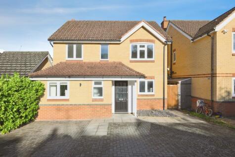 Auber Close, Hoddesdon