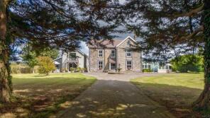 Parcland, Gower Villa Lane, Clunderwen SA66 7NL