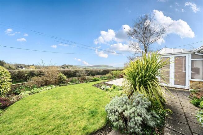 Front Garden / View
