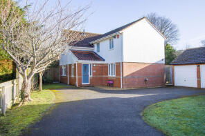 16, Brockhill Way, Penarth CF64 5QD