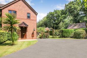 10, Dooleys Grig, Macclesfield SK11 9EL